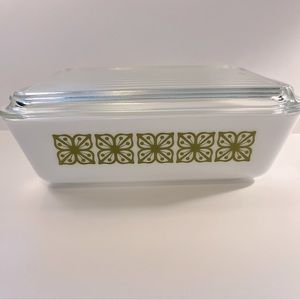 Pyrex Verde Square Flowers Refrigerator Dish With Lid Vintage 1.5 Quart 503
